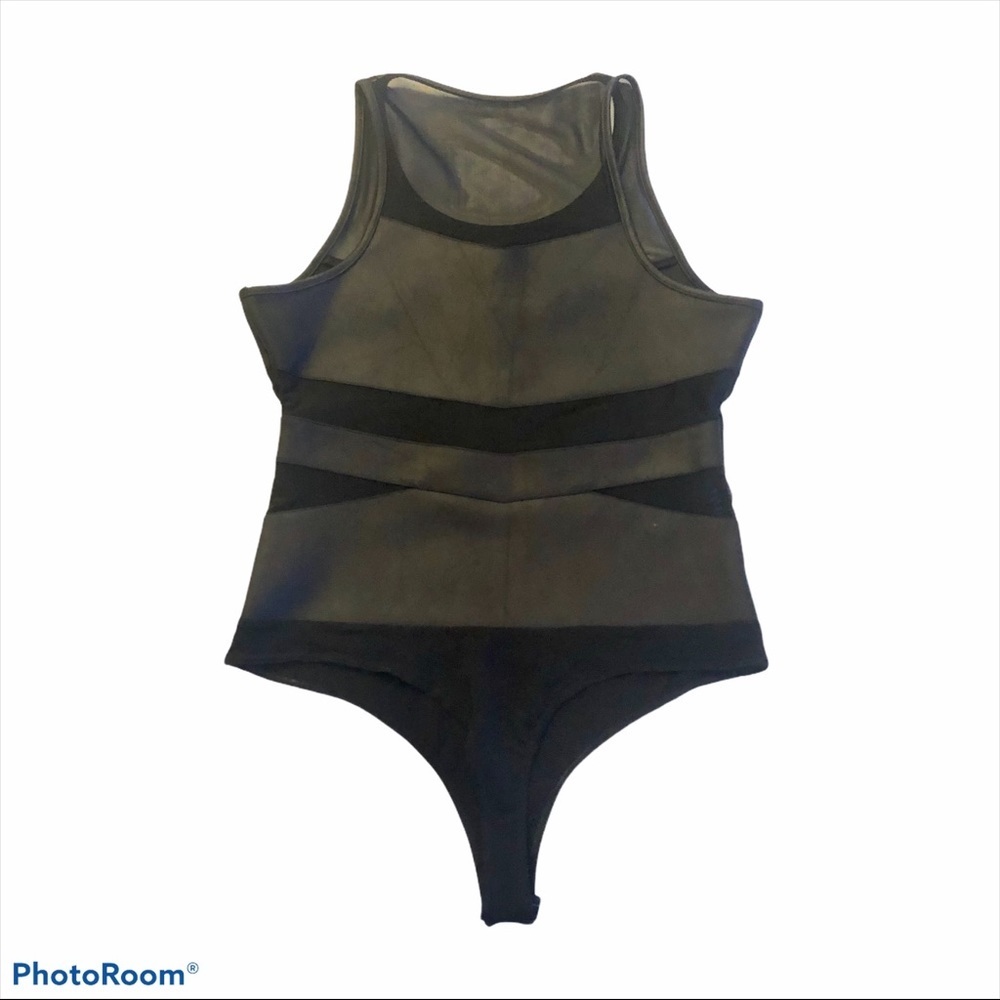 NWT- 2B bebe bodysuit - Picture 2 of 3